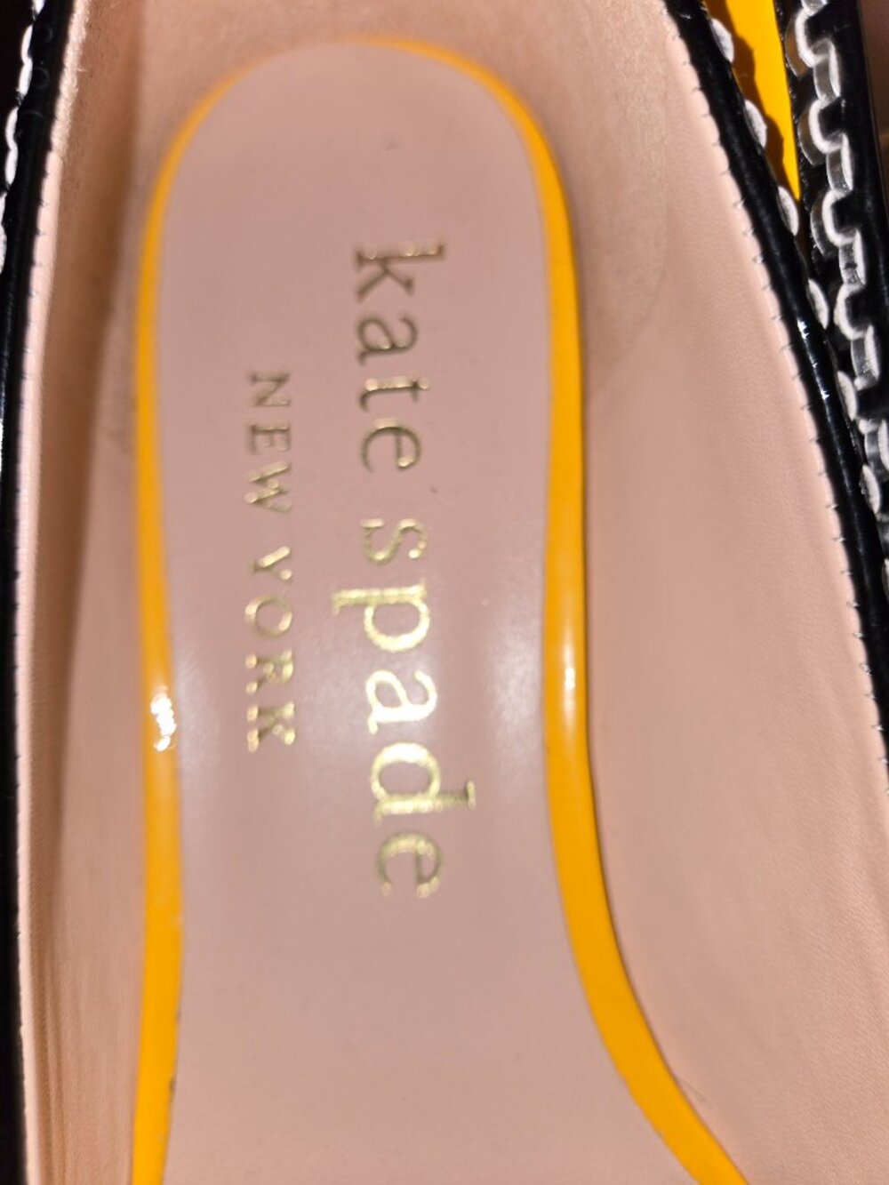 Kate Spade New York Taxi Pointed Toe Flats Yellow White Novelty Shoes 10B EUC - Picture 9 of 9